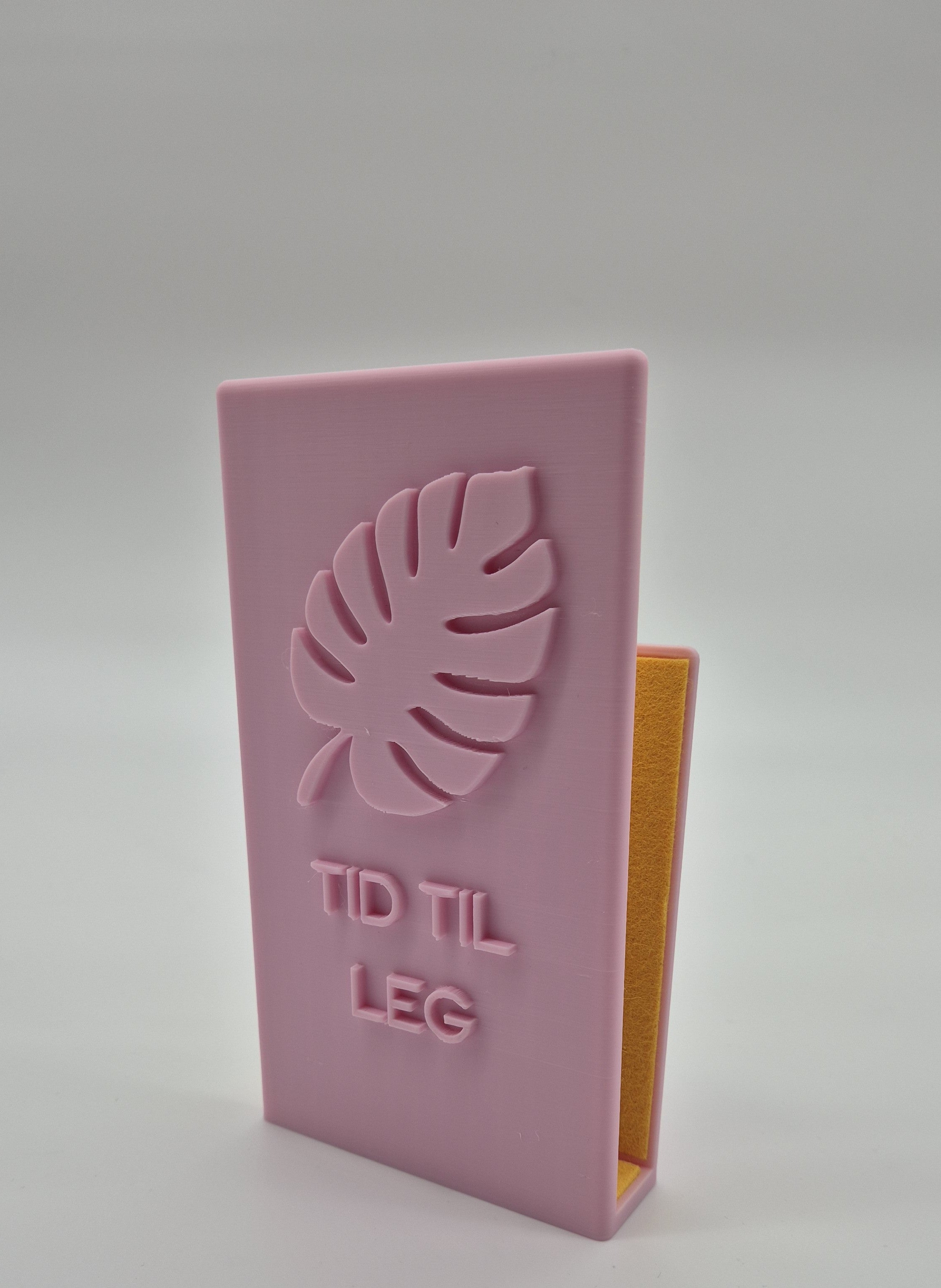“Tid til leg” Reclaim kids box for Tablets - Pink with yellow felt