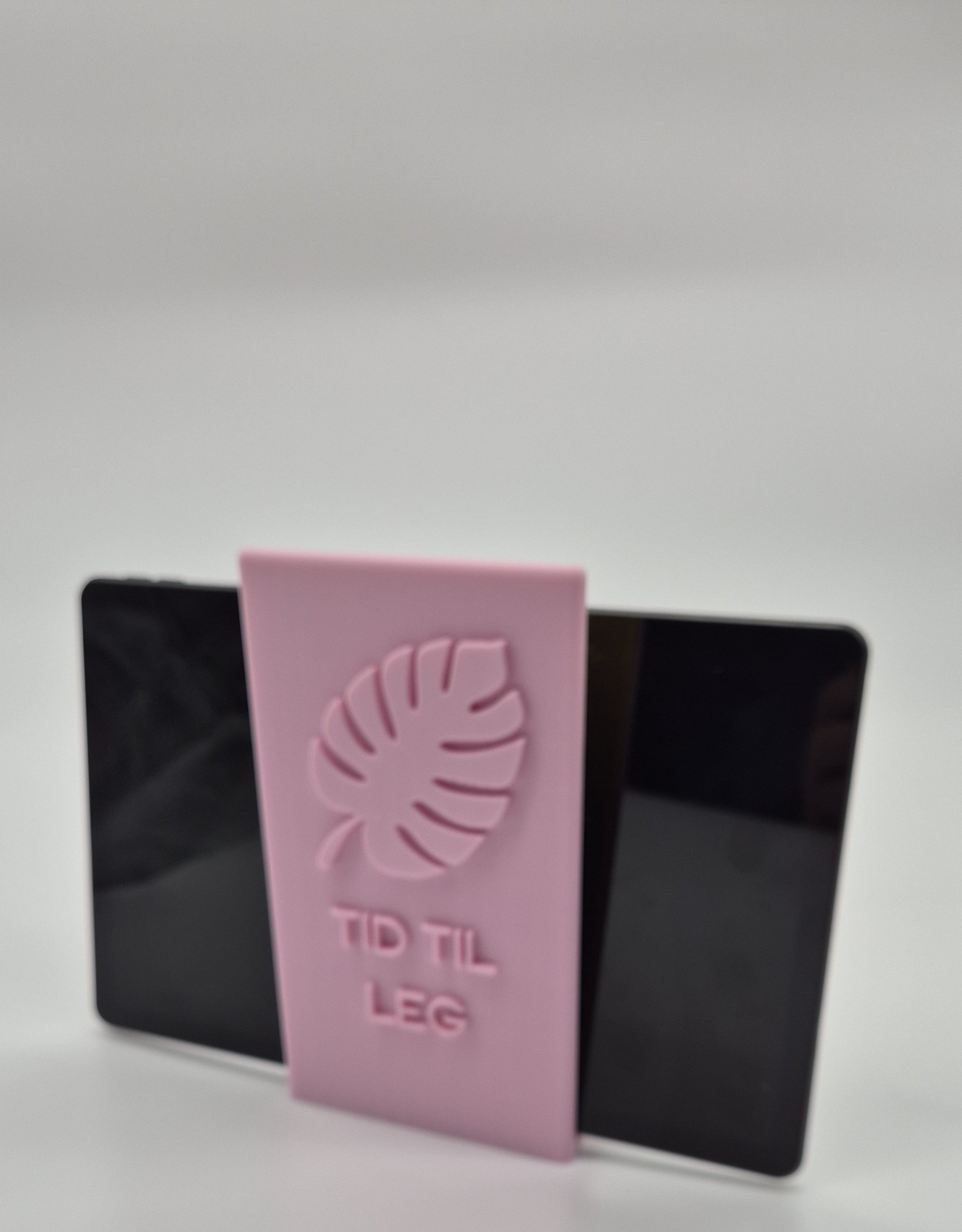 “Tid til leg” Reclaim kids box for Tablets - Pink with yellow felt