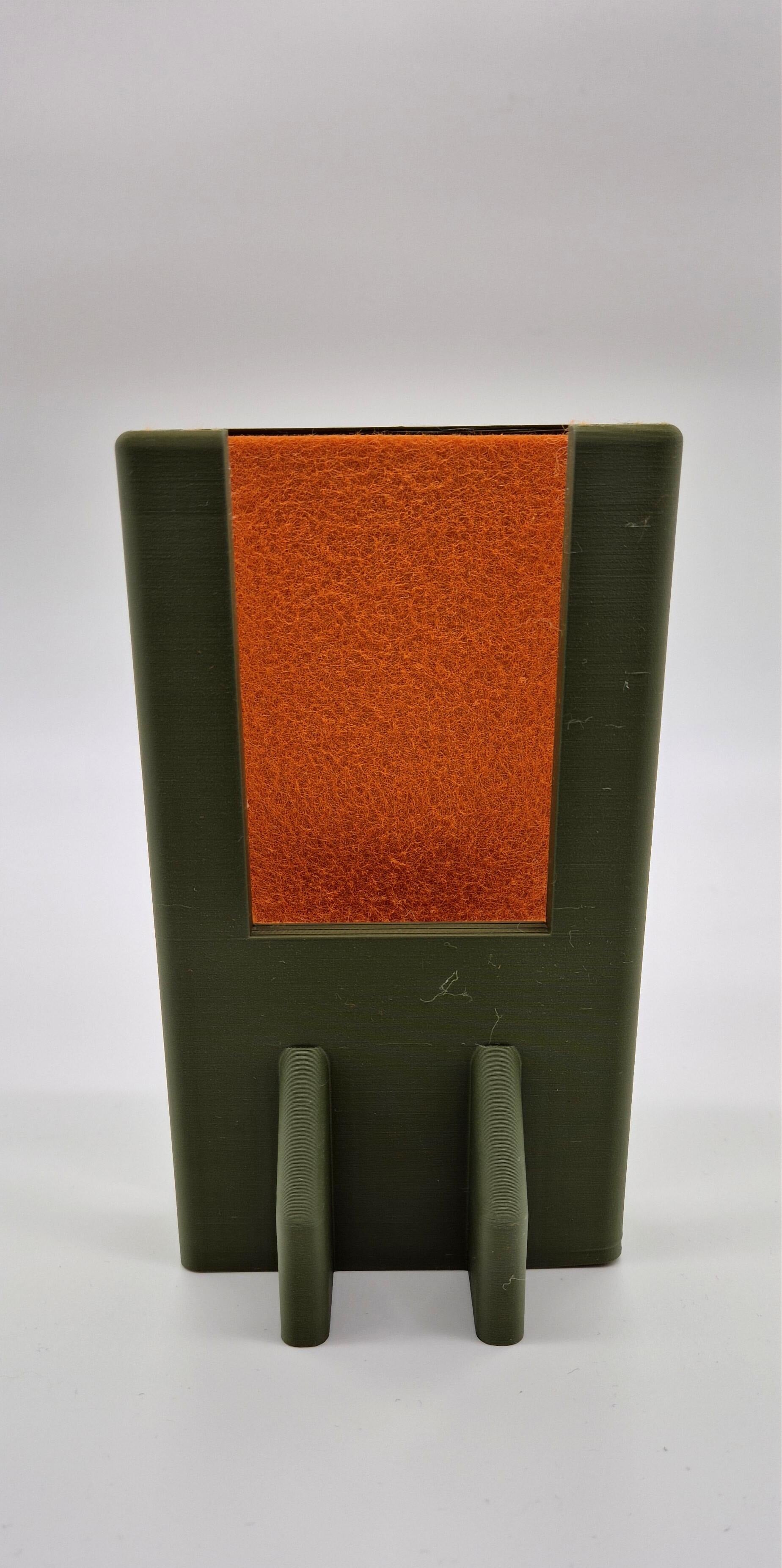 "Lets Get Creative" Reclaimbox for one smartphone - Green with orange felt