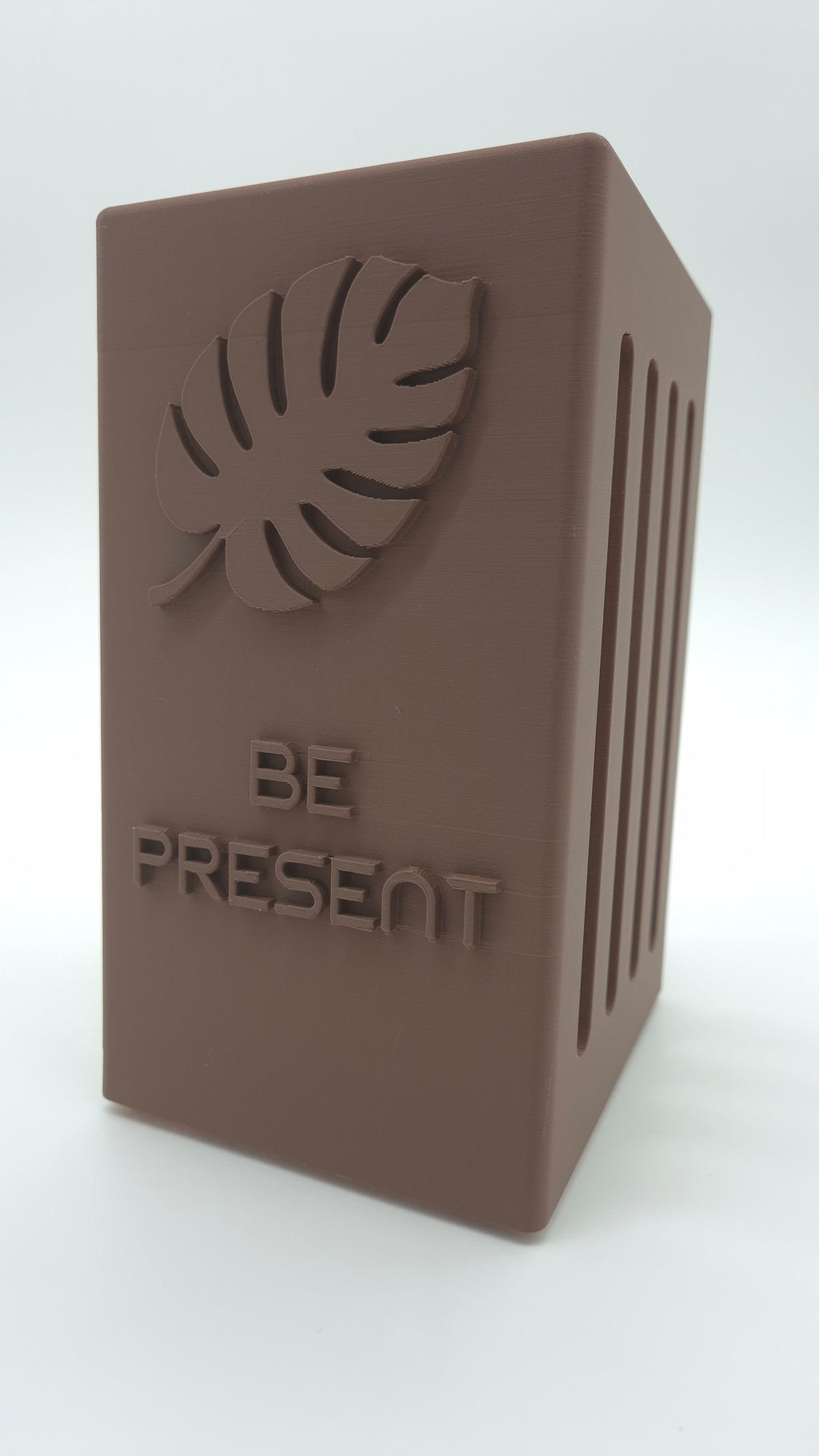 Family edition "Be Present" for 4 smartphones - brown with pink felt.